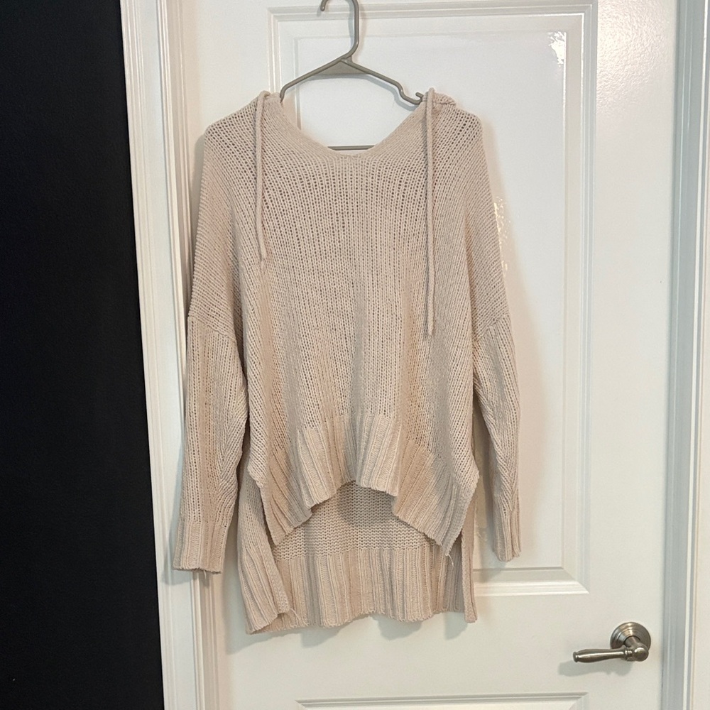 Aerie Cream V-Neck Sweater